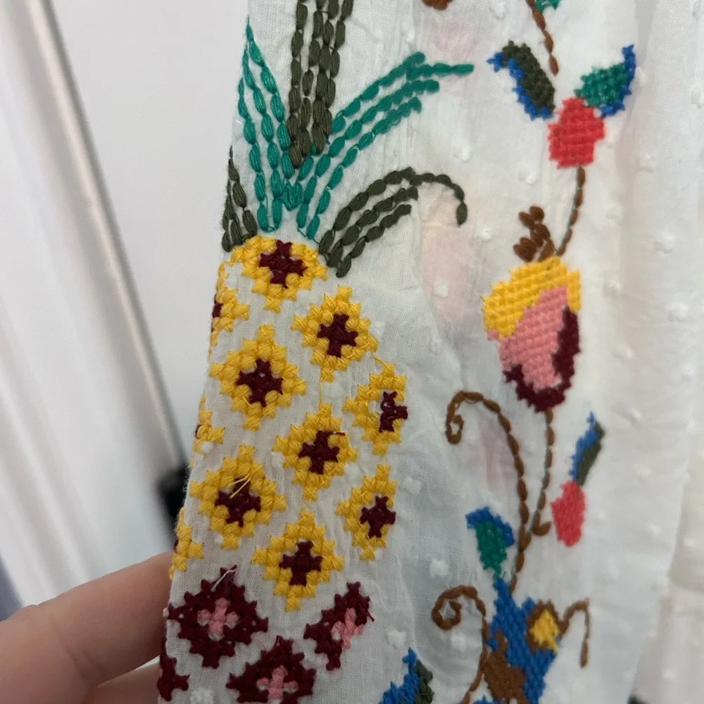 Farm Rio Embroidered White Boho Tunic Dress with Colorful Parrot Motifs small - Picture 6 of 7